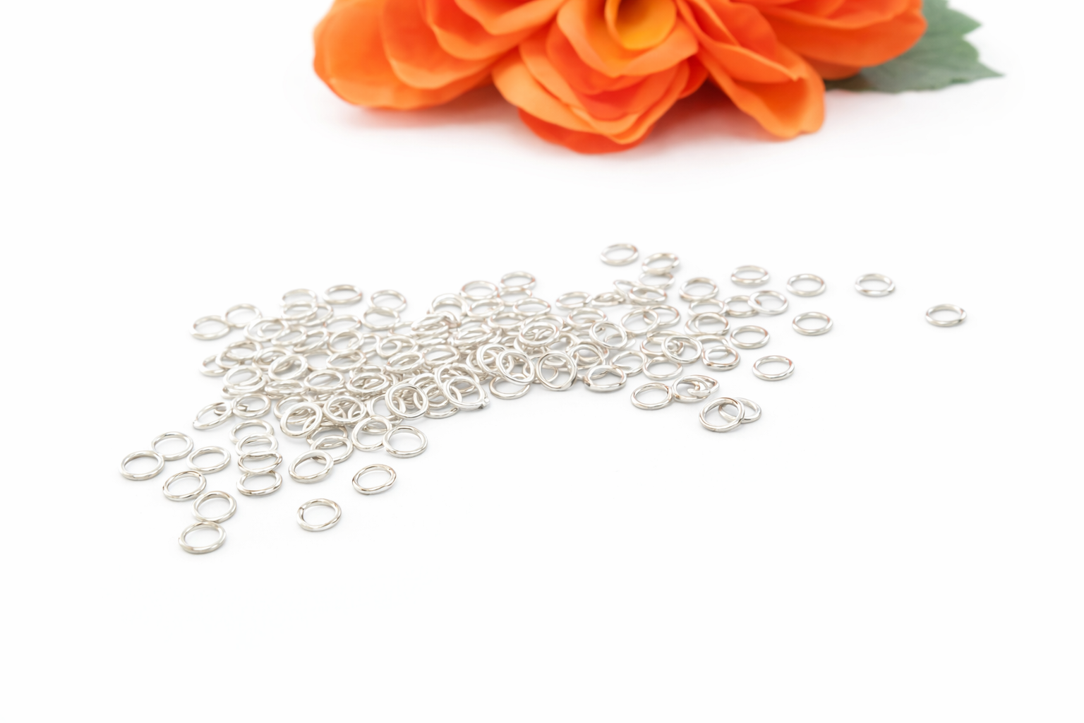 Buigringetjes zilverkleur 5 mm, ongeveer 10 gram